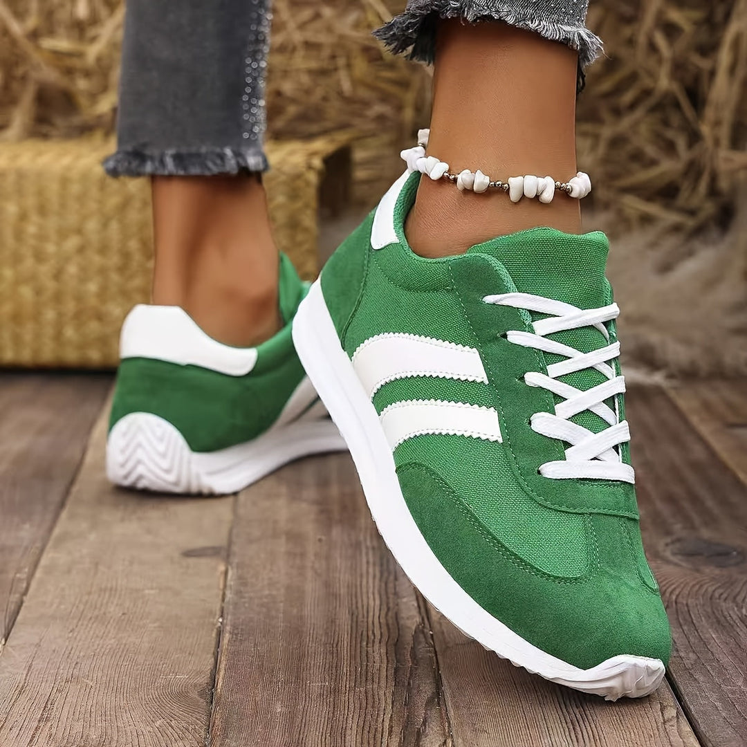 Sneakers casual da donna ortopediche, design moderno e leggerezza per uno stile moda e comodo.