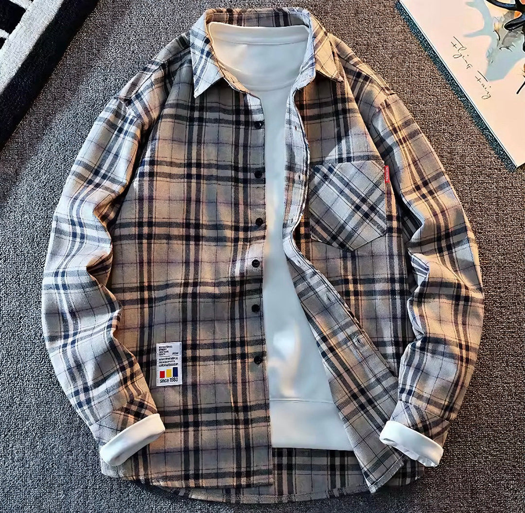 Camicia uomo a quadri e maniche lunghe, perfetta per un look casual moderno e versatile con massimo comfort.