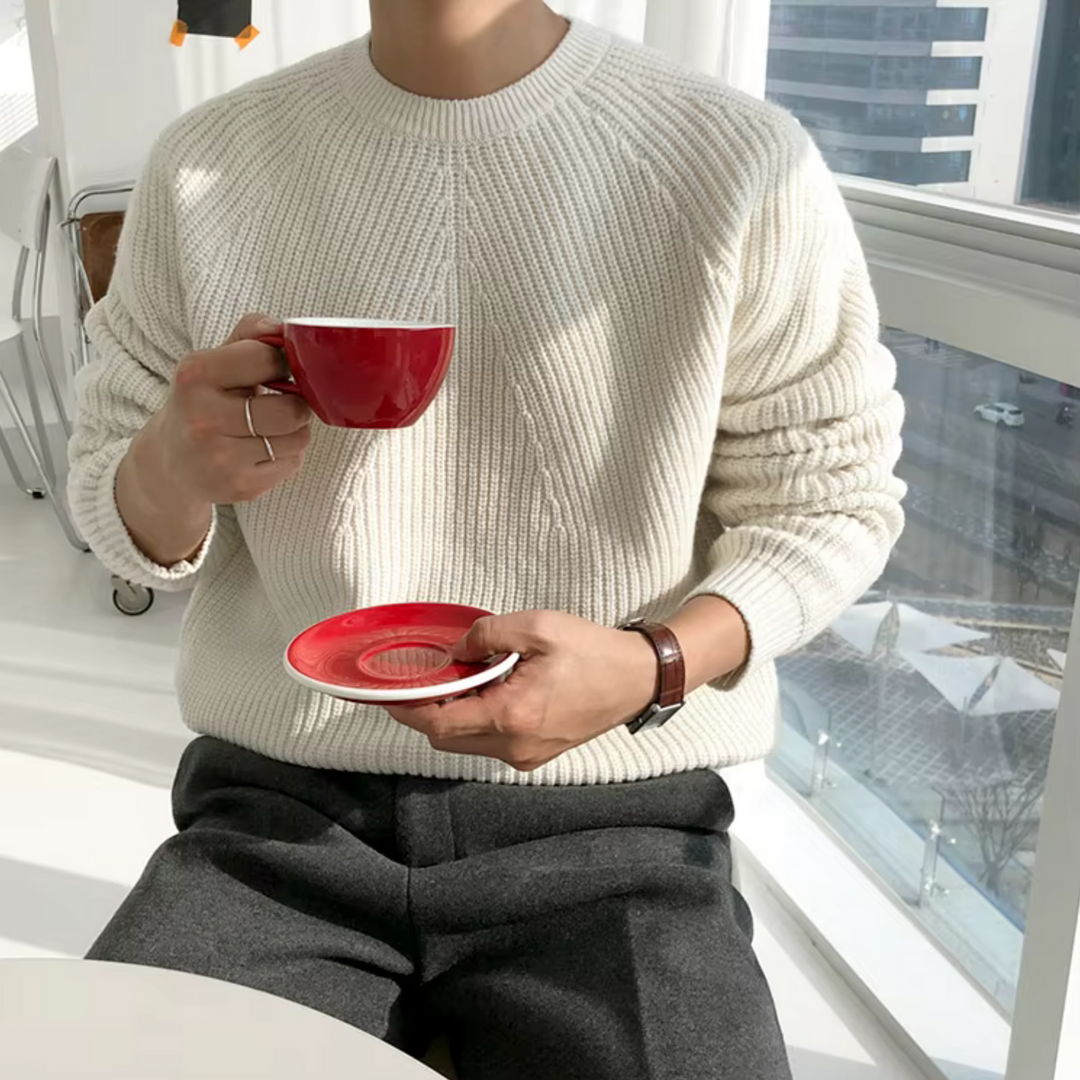 Maglione girocollo uomo a costine, perfetto per abbigliamento maschile casual ed elegante ogni giorno.