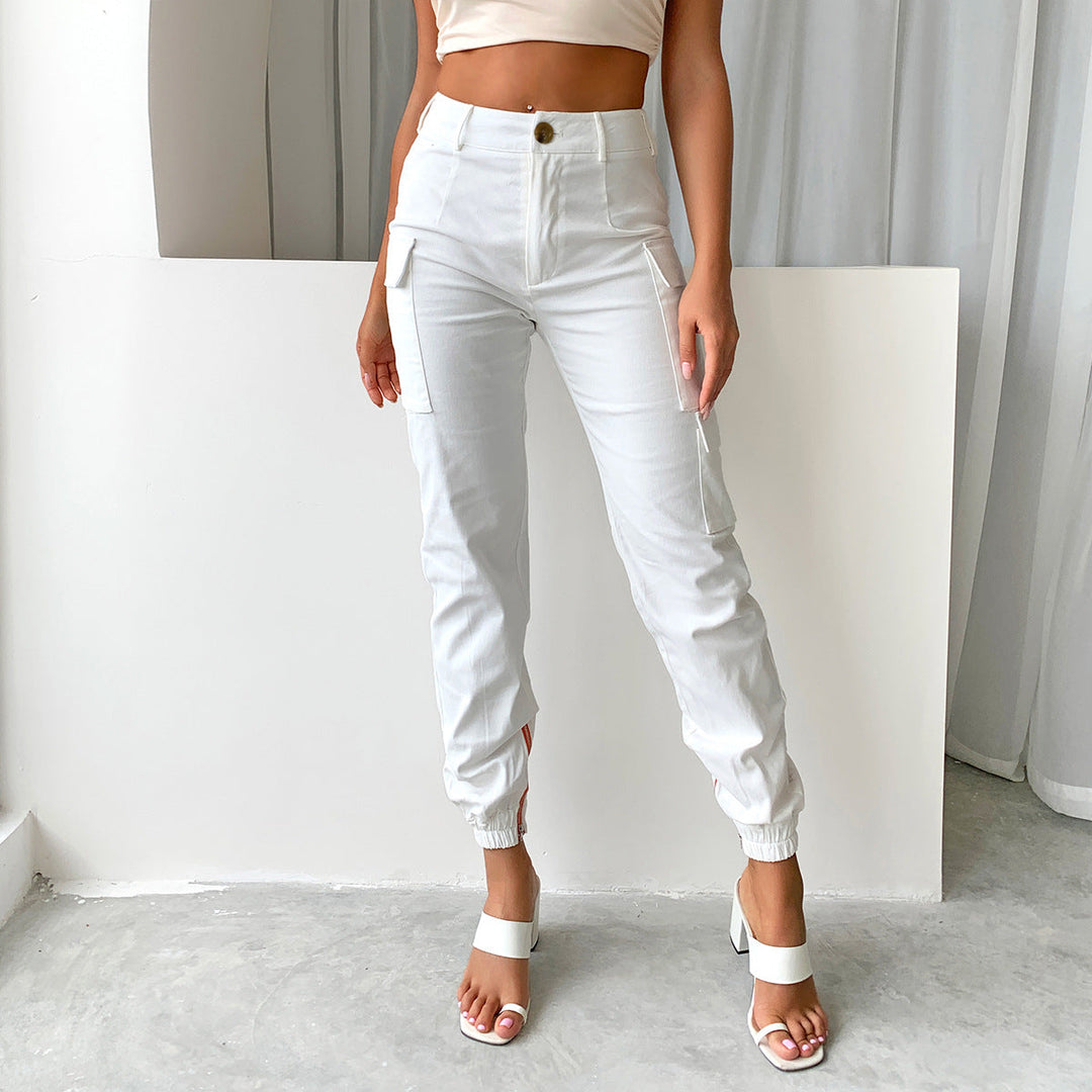 Pantaloni cargo donna aderenti, un must-have della moda femminile streetwear, perfetti per un look urbano e di tendenza.