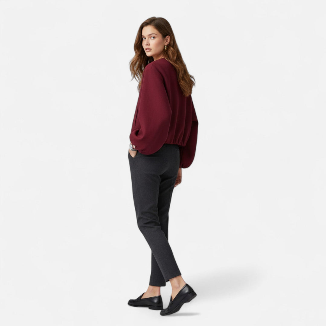 Giubbotto donna chic primaverile con zip, stile retrò per abbigliamento casual.