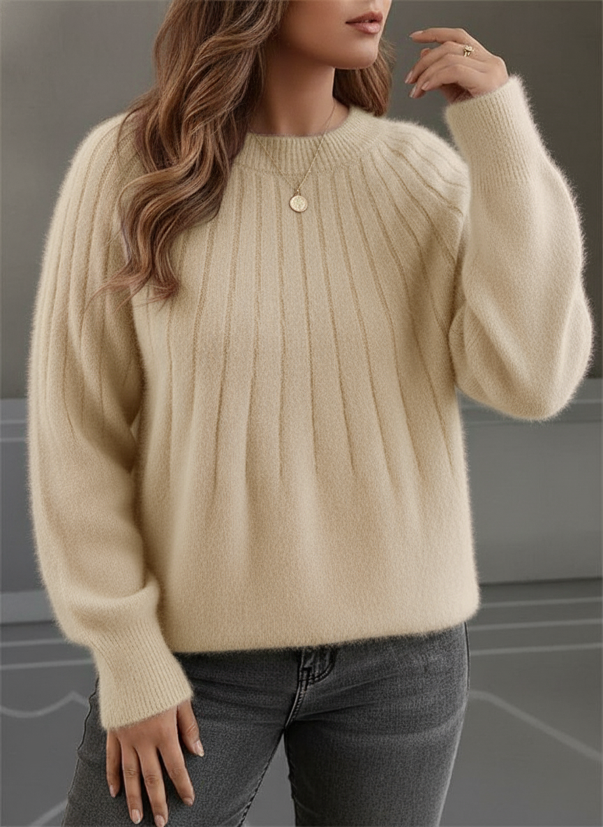 Maglione donna a coste per un look invernale versatile. Morbido, caldo e alla moda per ogni occasione.