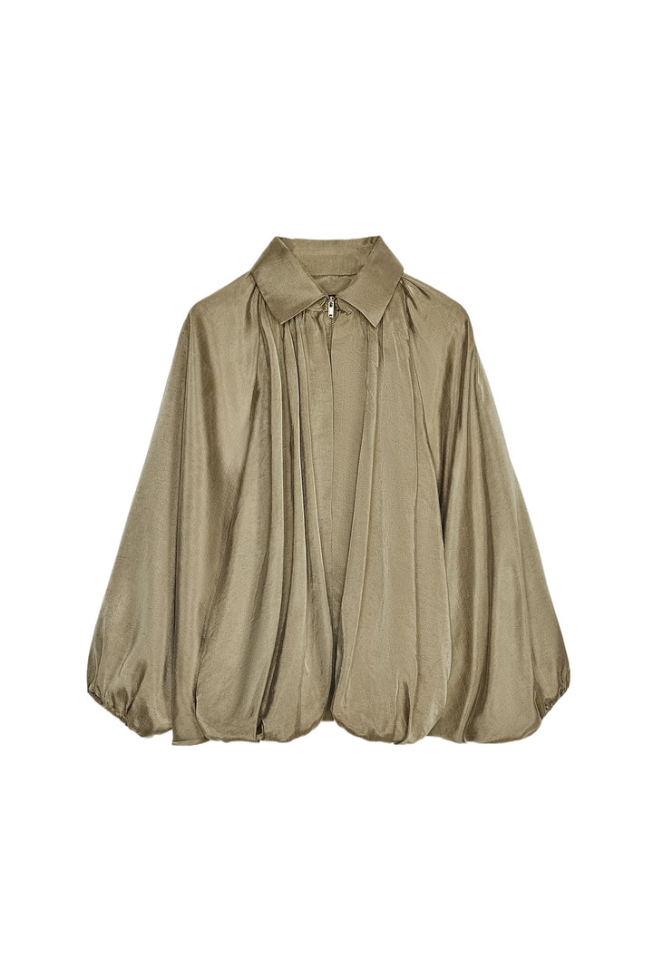 Bomber da donna verde scuro con dettaglio drappeggiato, perfetto per un look primaverile o autunnale chic e confortevole.