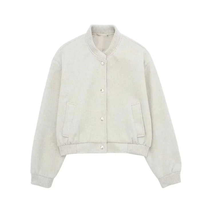 Elegante giacca bomber donna corta con bottoni, perfetta per un look casual e versatile.