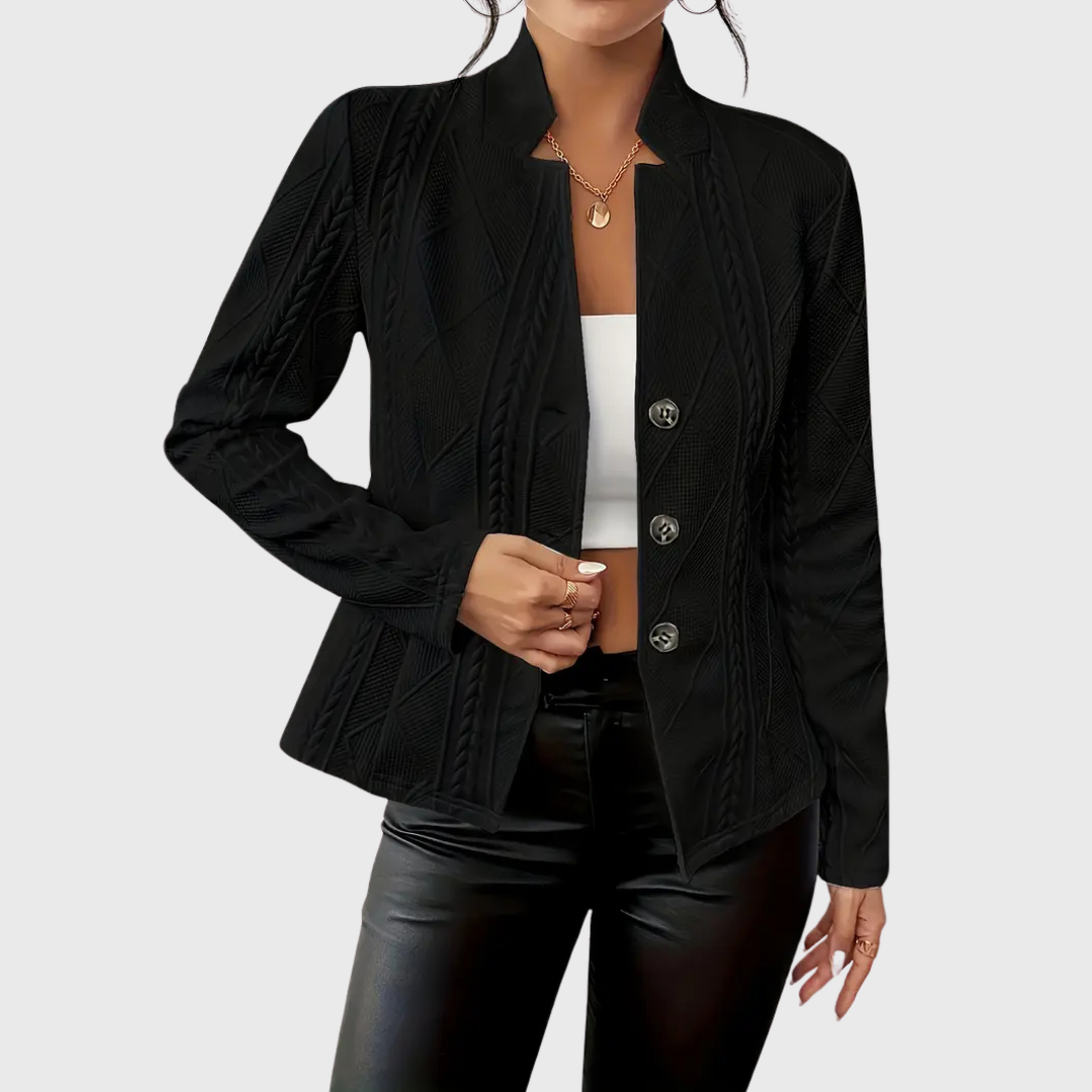 Giacca sagomata donna con un design moderno, ideale per un look elegante e versatile in autunno inverno.