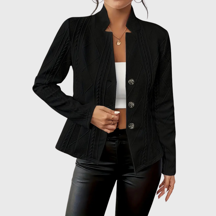 Giacca sagomata donna con un design moderno, ideale per un look elegante e versatile in autunno inverno.