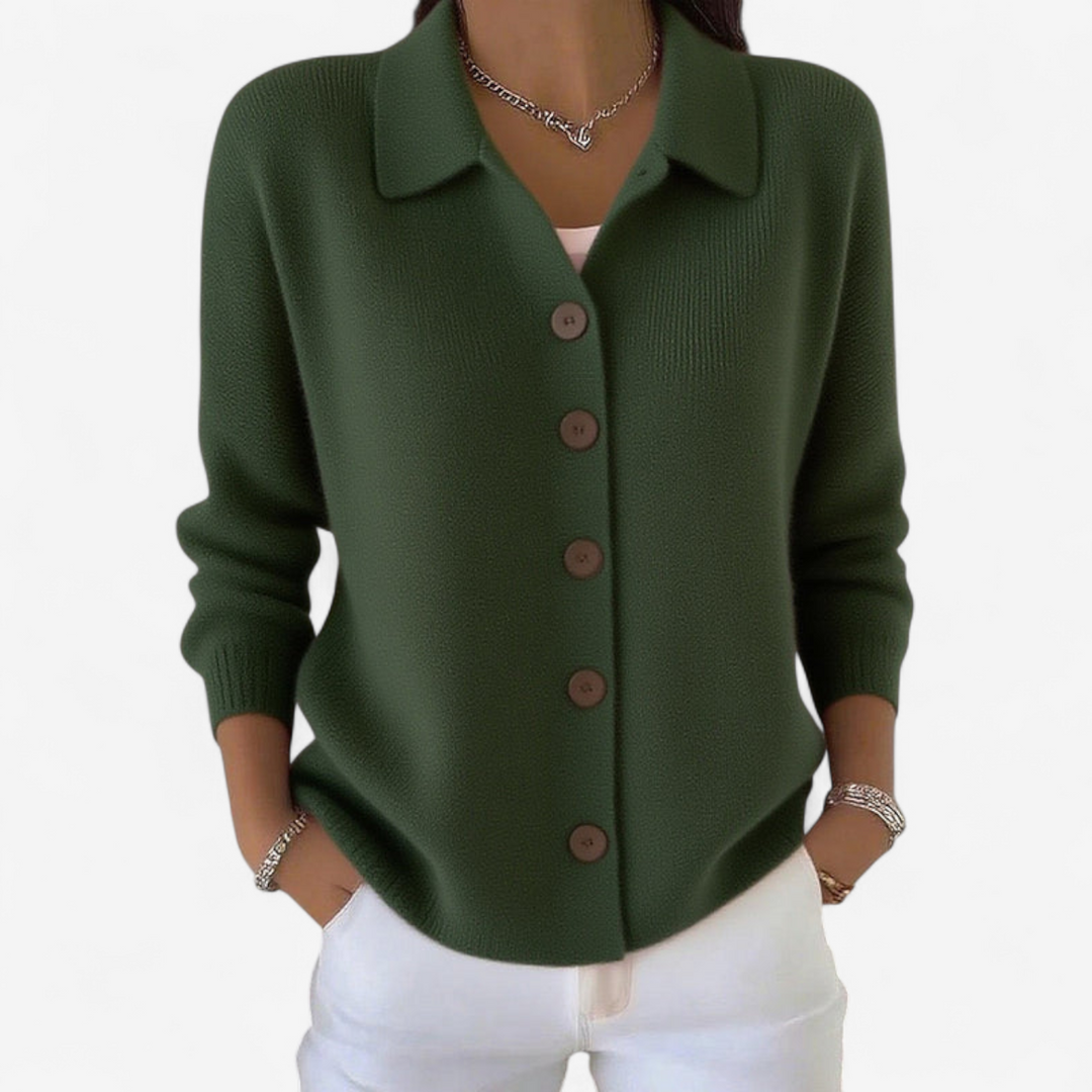 Moda donna: giacca elegante con collo a camicia e bottoni frontali. Perfetta per il tuo stile versatile.