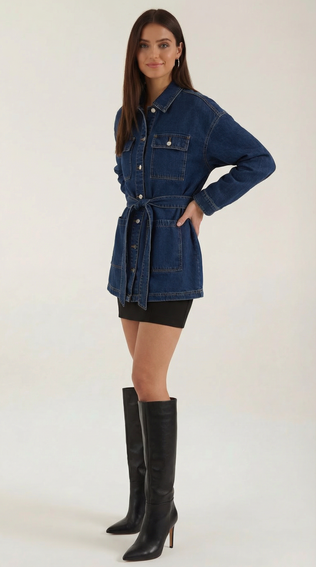 Elegante giacca donna blu oversize con cintura, perfetta per la moda primavera e autunno.