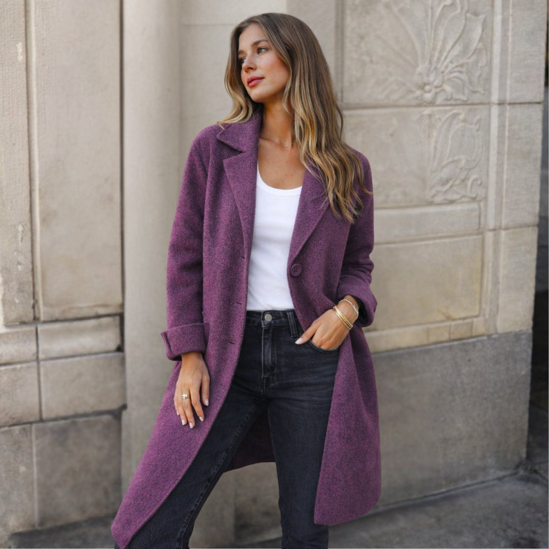 Giacca lunga donna elegante, adatta a stile casual e formale. Capospalla invernale calda, avvolgente e di moda.