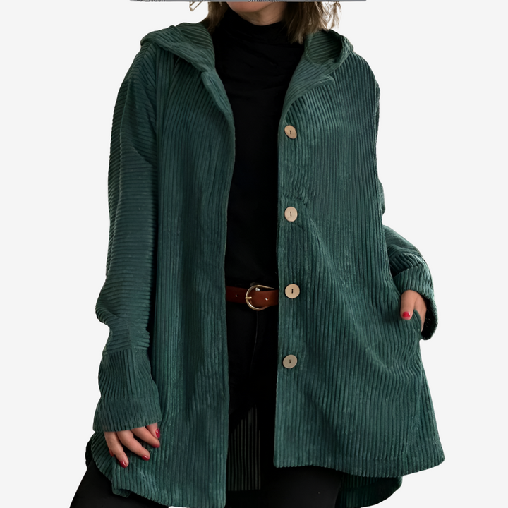 Vista frontale giacca lunga donna con cappuccio e bottoni, capospalla moda autunnale/invernale.