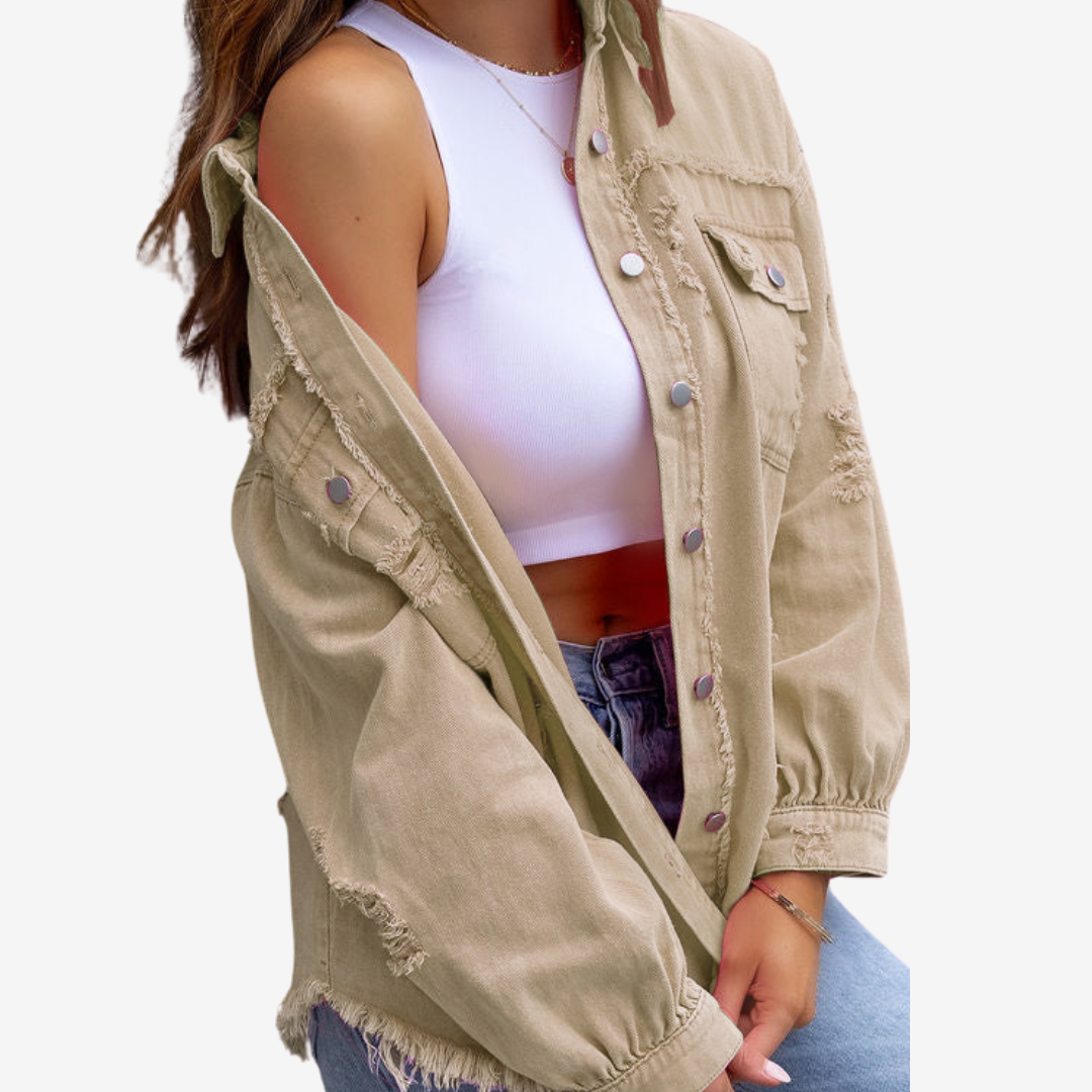 Giacca donna casual oversize con dettagli sfrangiati, stile moderno e versatile, ideale per ogni occasione.