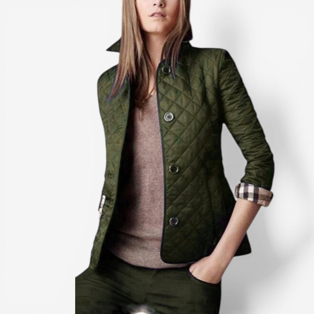 Capospalla donna trapuntato con bottoni, vestibilità slim. Giacca invernale ed autunnale versatile per look eleganti.