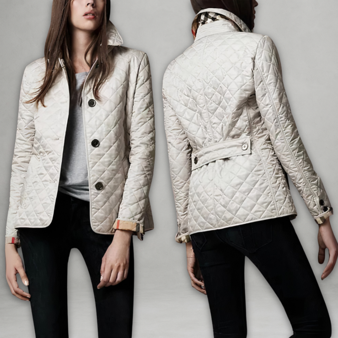 Giacca da donna elegante e trapuntata con bottoni, ideale come capospalla per un look chic e confortevole.