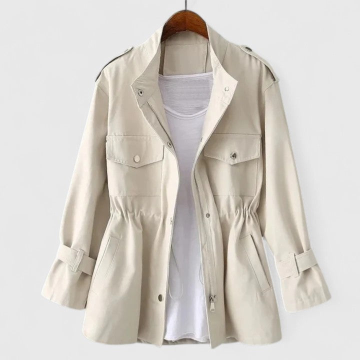 Giacca donna utility, vita regolabile, zip frontale. Perfetta per primavera/autunno, look casual ed elegante.