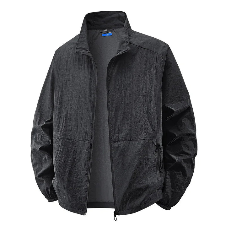 Giacca uomo leggera primaverile/estiva, design moderno, ideale per comfort e stile casual.
