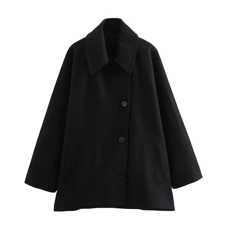 Giacca donna invernale elegante con colletto ampio e bottoni, un must-have per la moda autunno inverno.