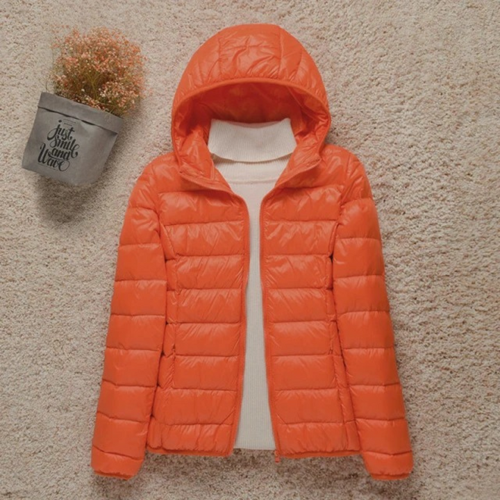 Giacca donna con zip, trapuntata e imbottita. Capospalla autunnale/invernale per stare al caldo.