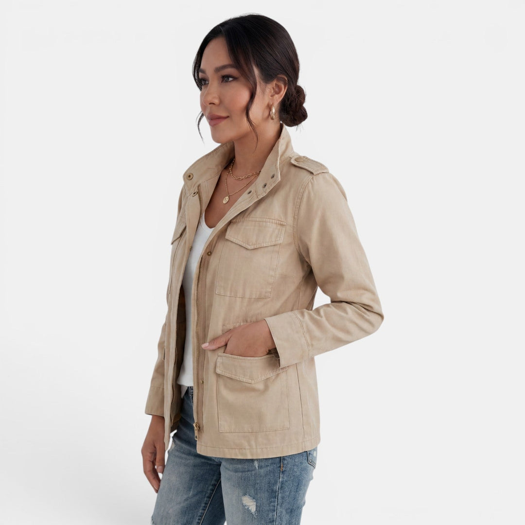 Capospalla donna casual moderno, giacca leggera con cerniera per comfort e stile in primavera/autunno.