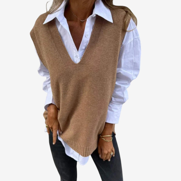 Confortevole gilet donna oversize con scollo a V, ideale per un look a strati moderno autunno/inverno.