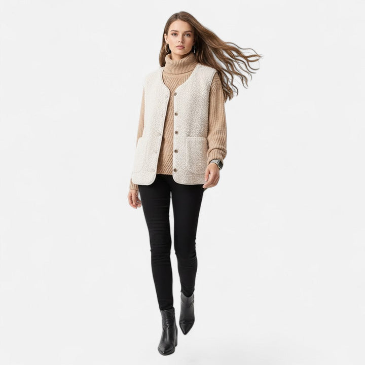 Gilet da uomo versatile per autunno e inverno. Stile elegante e casual chic, un capo essenziale per la moda maschile.