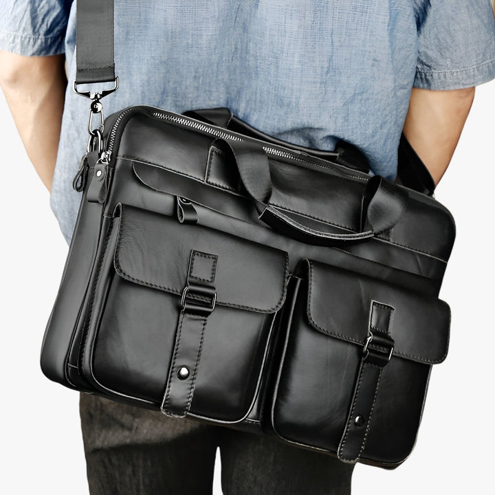 Elegante borsa porta laptop da uomo per ufficio e lavoro, design multifunzionale e pratico.