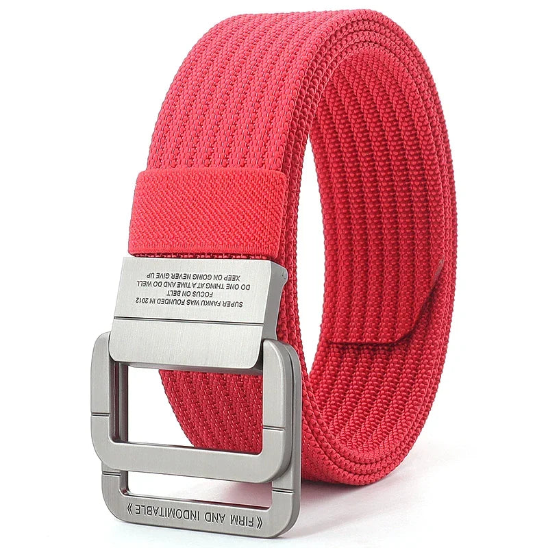 Cintura canvas a righe con doppia fibbia in metallo, resistente e regolabile, accessorio unisex per ogni giorno.