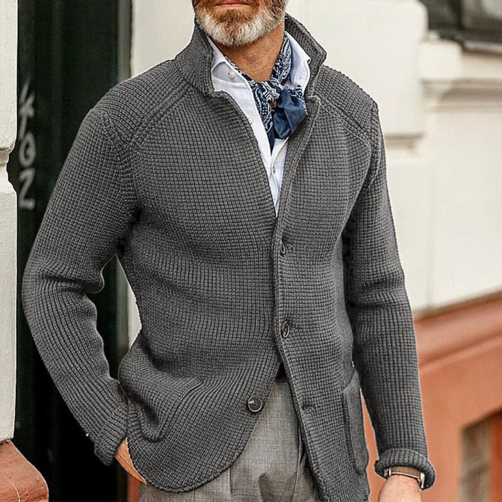 Cardigan uomo moda autunno, maglia rilassata con bottoni. Abbigliamento maschile casual, perfetto per il tuo stile.