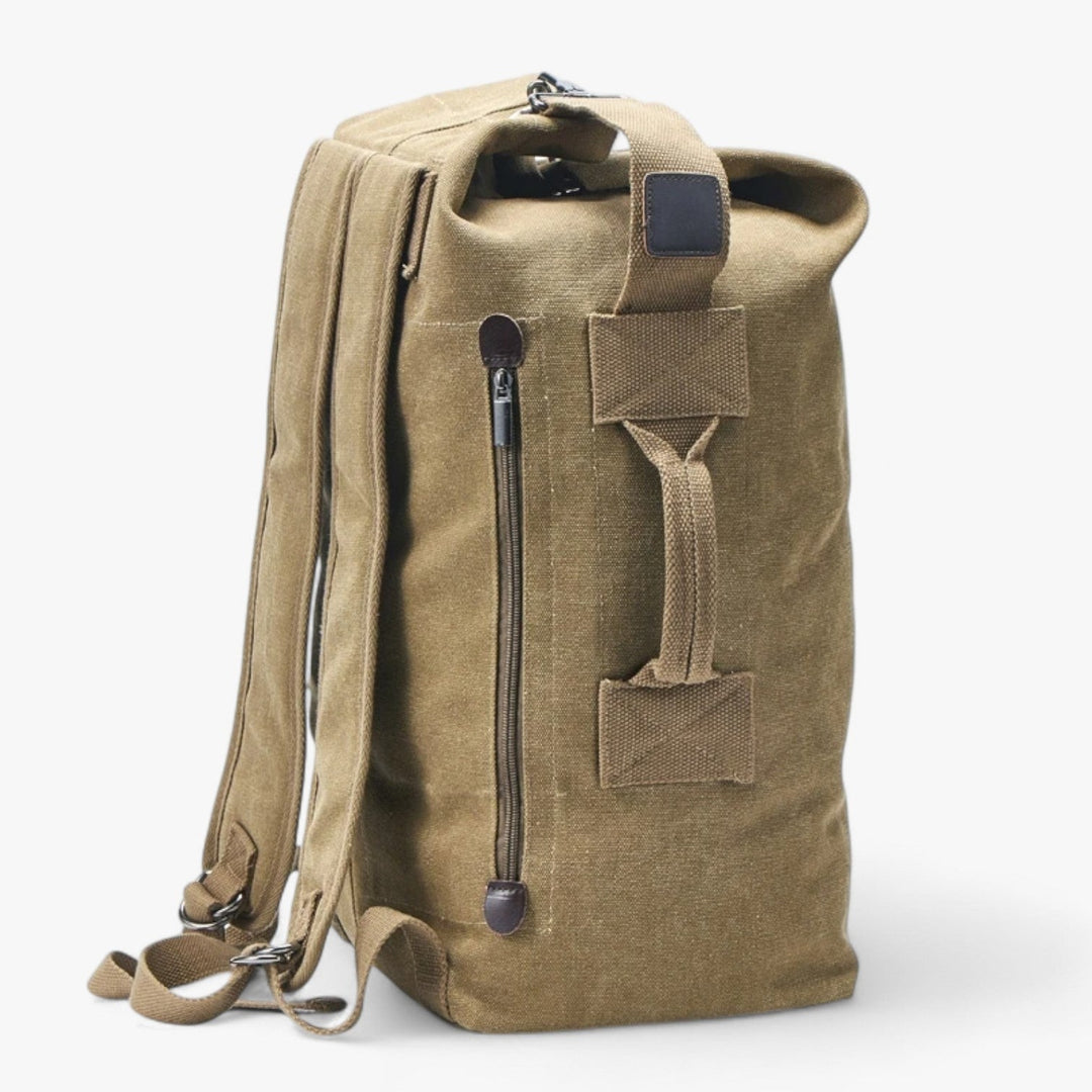 Zaino outdoor unisex multicolore con apertura superiore, perfetto per viaggi e uso quotidiano.