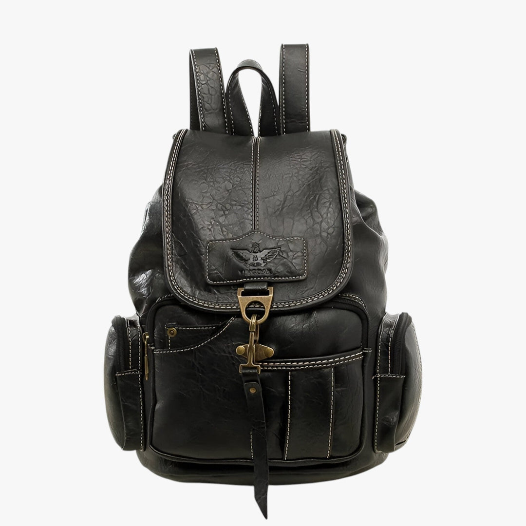 Zaino donna nero chic con patta elegante. Borsa a zaino perfetta per lavoro o tempo libero, praticità assicurata.