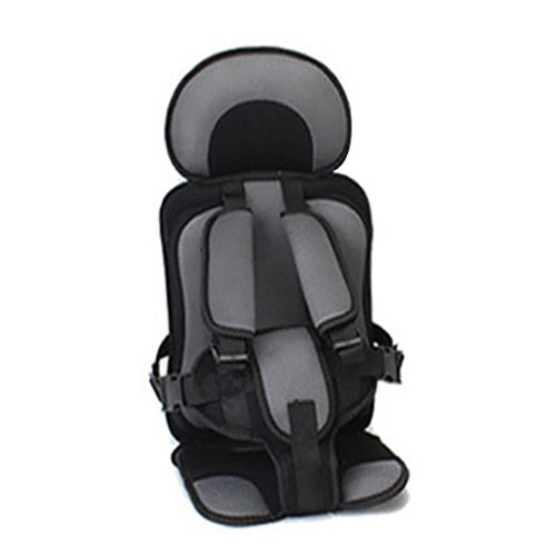 Seggiolino auto con sistema di ancoraggio ISOFIX, sicurezza e stabilità per il tuo piccolo.