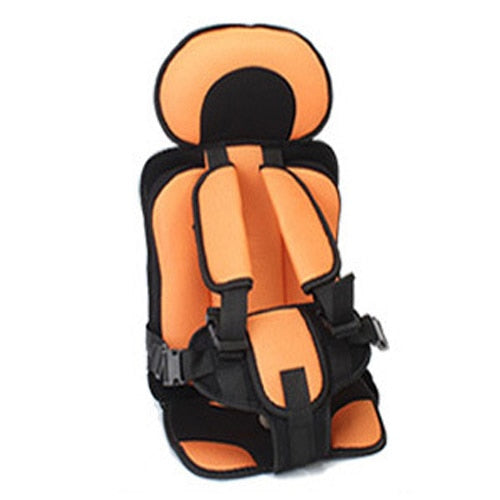 Seggiolino auto gr. 0+/1/2/3, massima versatilità e protezione, per un viaggio sereno e sicuro.