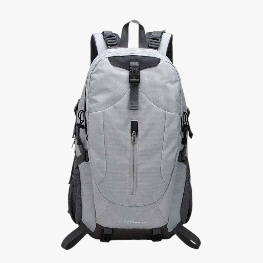 Accessorio da viaggio: zaino outdoor unisex multicolore, design moderno e pratico per ogni necessità.