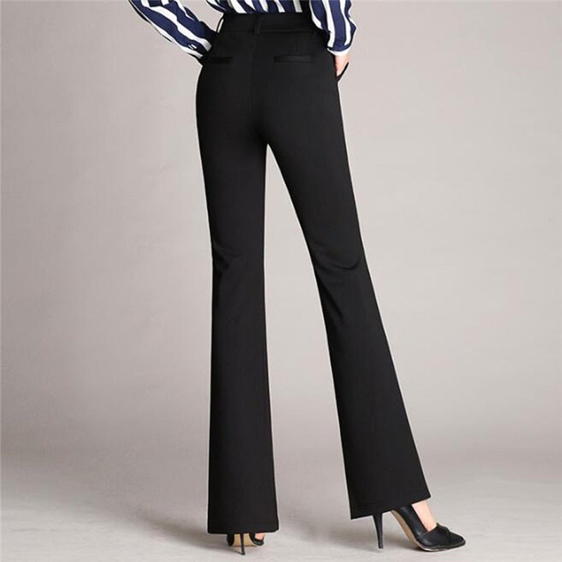Pantaloni rossi da donna a vita alta, taglio ad A sartoriale, ideali per outfit moda ufficio.