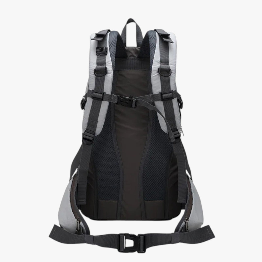Zaino da trekking multicolore versatile, unisex, perfetto per gite e per l'uso quotidiano.