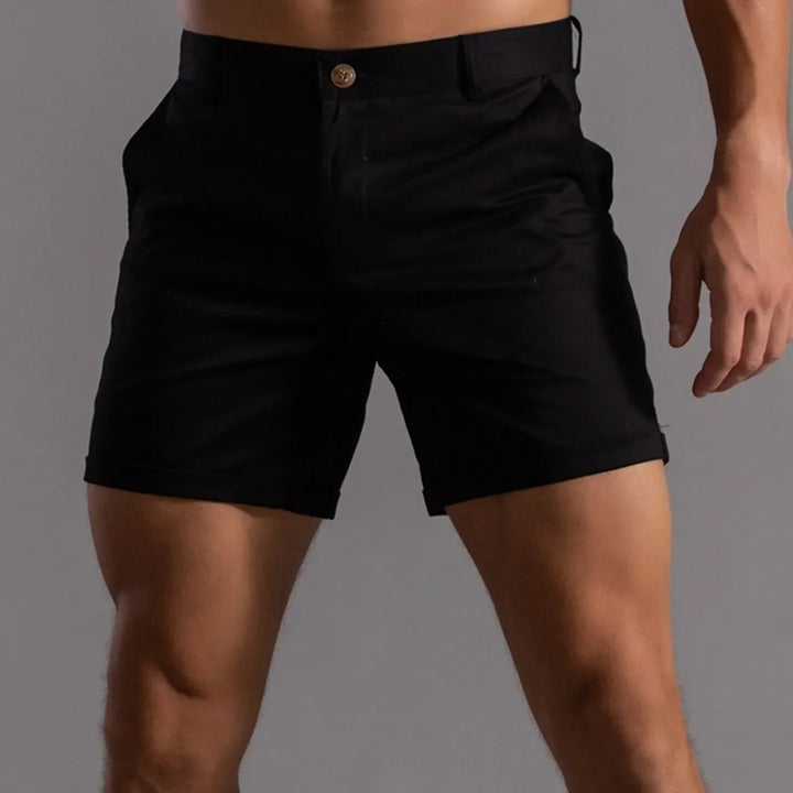 Pantaloncini da città uomo, look elegante e casual chic per la moda estiva, massimo comfort.