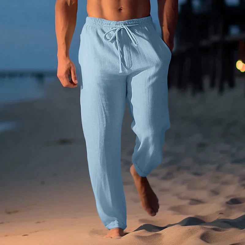 Pantaloni uomo versatili ed eleganti, ideali per stile casual o chic; perfetti per ogni outfit estivo e vacanza.