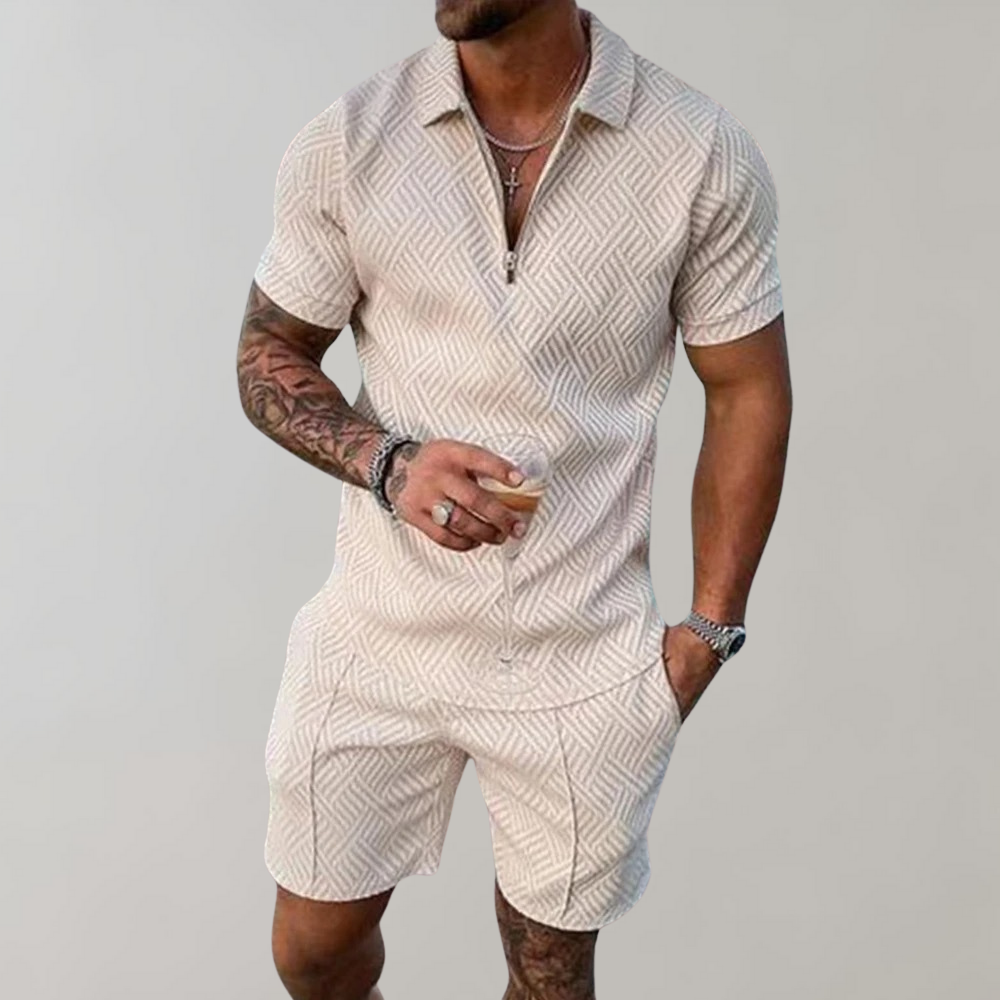Set estivo uomo moda: polo a maniche corte e pantaloncini. Perfetto per un look casual e confortevole in primavera-estate.