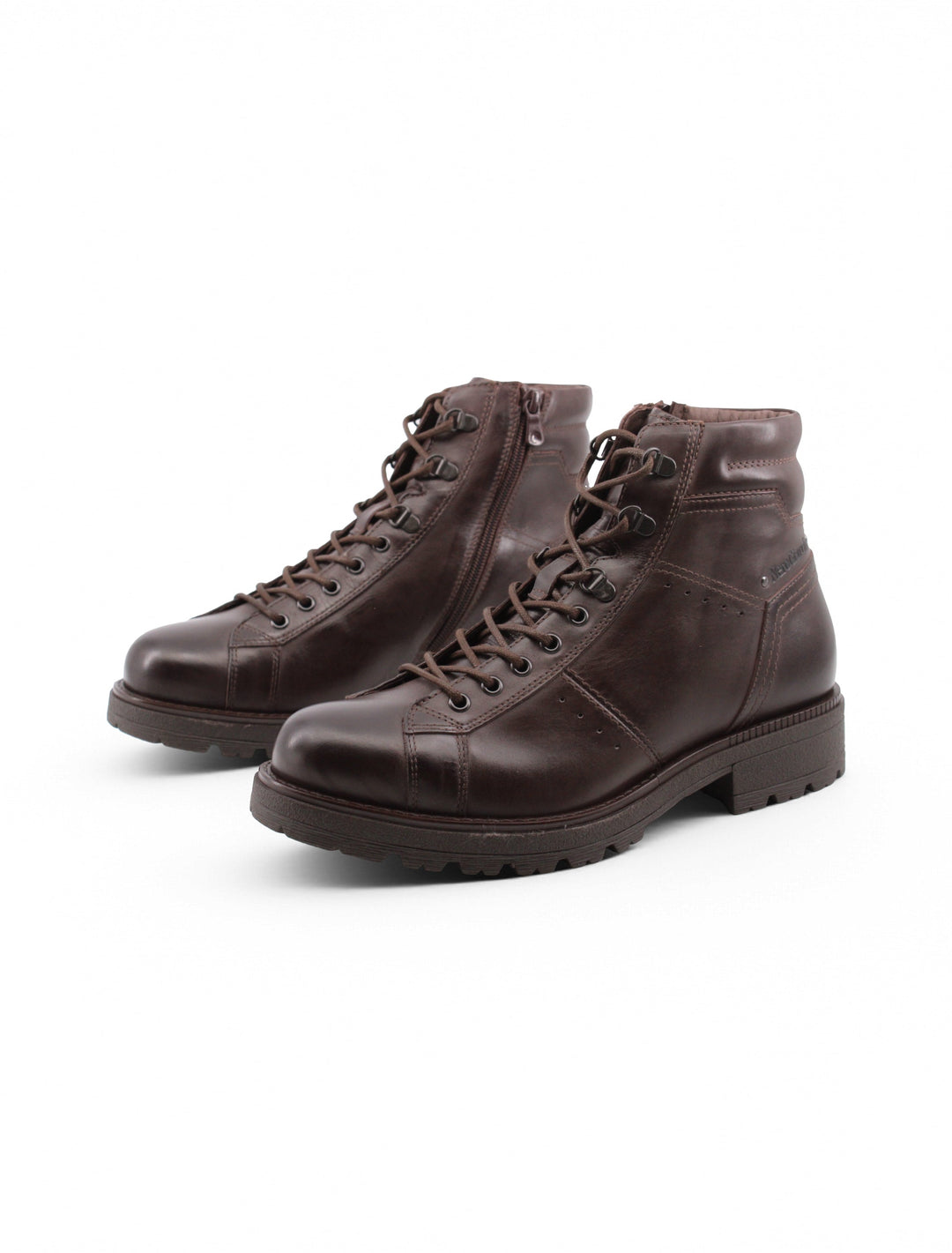 Stivaletti uomo marroni in vera pelle, ideali per outfit casual ed eleganti, tacco comodo.