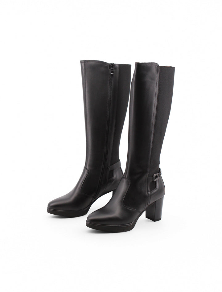 Stivali in pelle neri da donna, con tacco 7,5 cm e plateau 2 cm, ideali per comfort e stile casual invernale.
