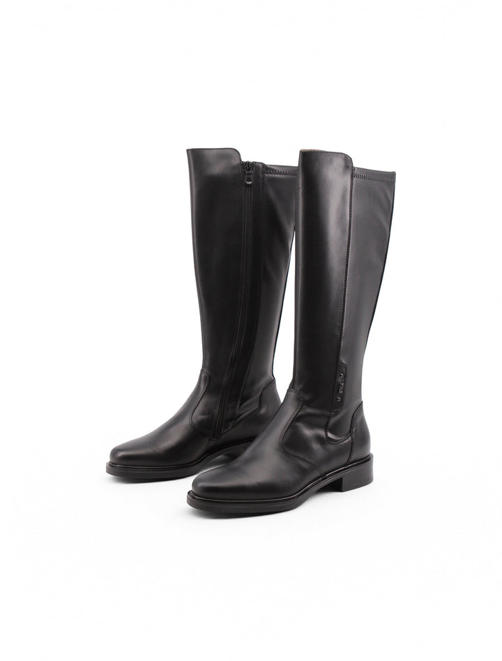 Calzature donna invernali: stivali neri in pelle con tacco 3 cm e pratica zip, design moderno e confortevole.