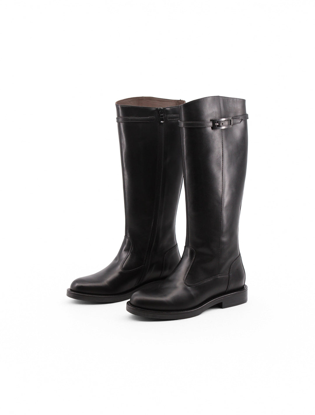 Calzature donna: stivali neri in vera pelle, con comodo tacco 3 cm e cinturino alla caviglia, per stile e comfort.