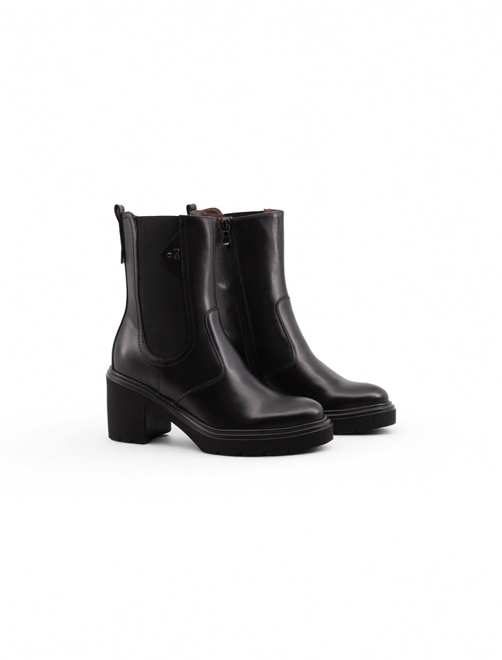Stivaletti Chelsea neri in pelle da donna con tacco 8 cm e plateau 3 cm, perfetti per look eleganti.