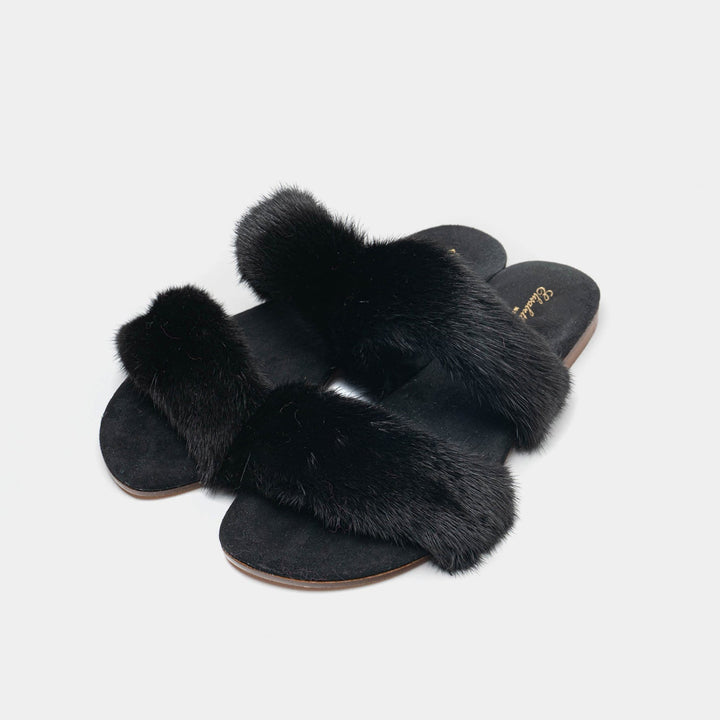 Ciabatte da donna Ibiza nere, ideali per l'estate, offrono massimo comfort e stile distintivo.