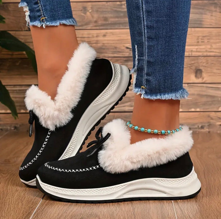 Moderne sneakers donna slip-on invernali con fiocco, calzature calde e confortevoli per ogni occasione.