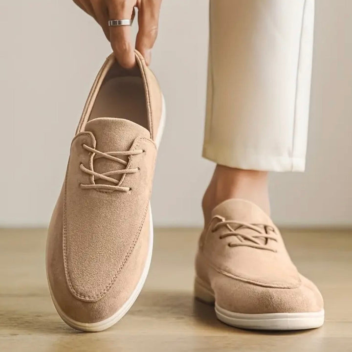Scarpe uomo eleganti, mocassini casual chic con comfort e suola antiscivolo. Moda estiva versatile.