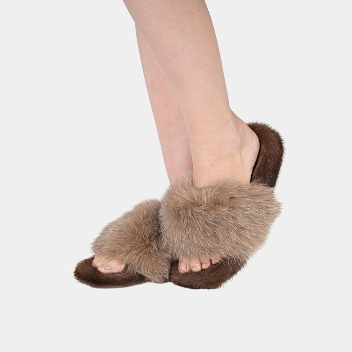 Pantofole da donna di lusso con pelliccia sintetica ultra morbida, ideali per l'inverno. Antiscivolo.