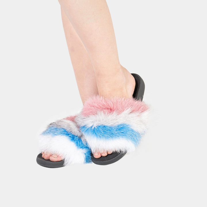 Pantofole da donna in pelliccia di volpe multicolore, perfette per relax e comfort invernali a casa.