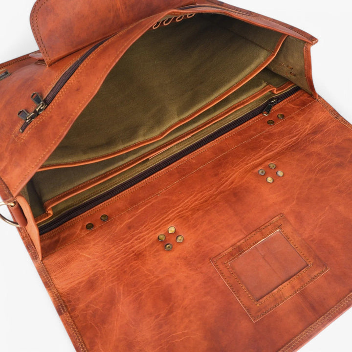 Nuova collezione: borsa messenger unisex rovere, versatile per lavoro, viaggio o tempo libero. Tracolla regolabile.