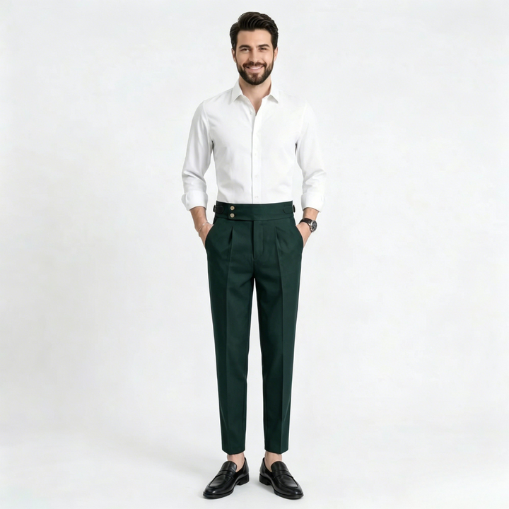 Pantaloni uomo eleganti, vita alta e gamba dritta. Ideali per l'ufficio e occasioni formali.
