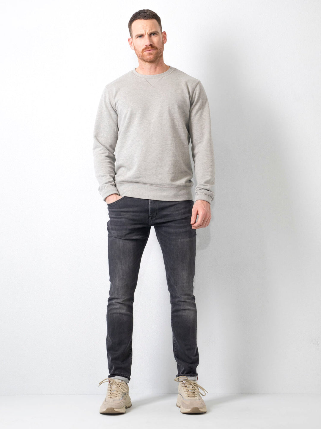 Moda maschile: jeans uomo slim fit blu, un must-have per comfort e stile moderno.